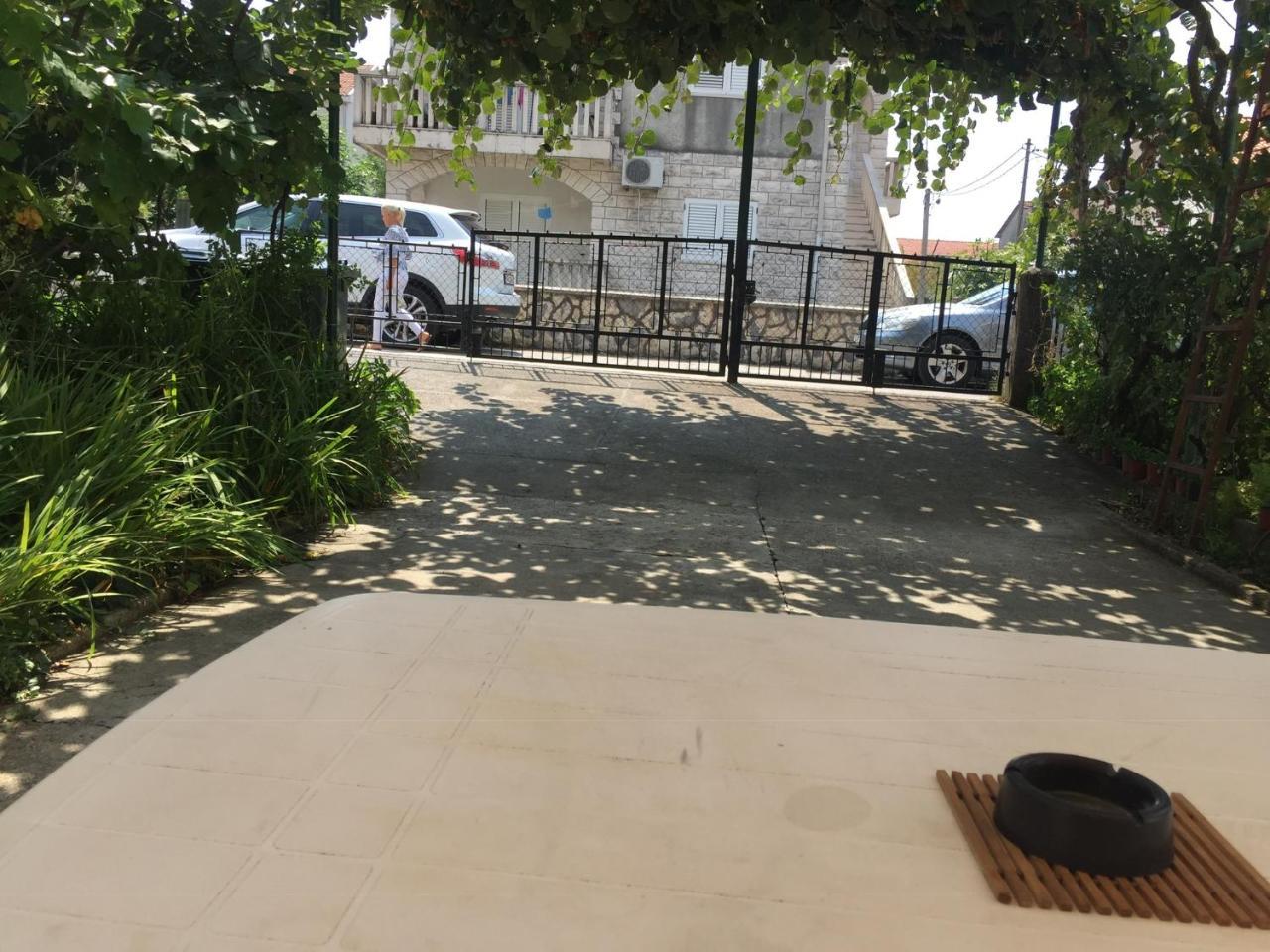 Anita Guest House Тиват Екстер'єр фото